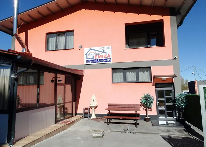 Apartments Emiza