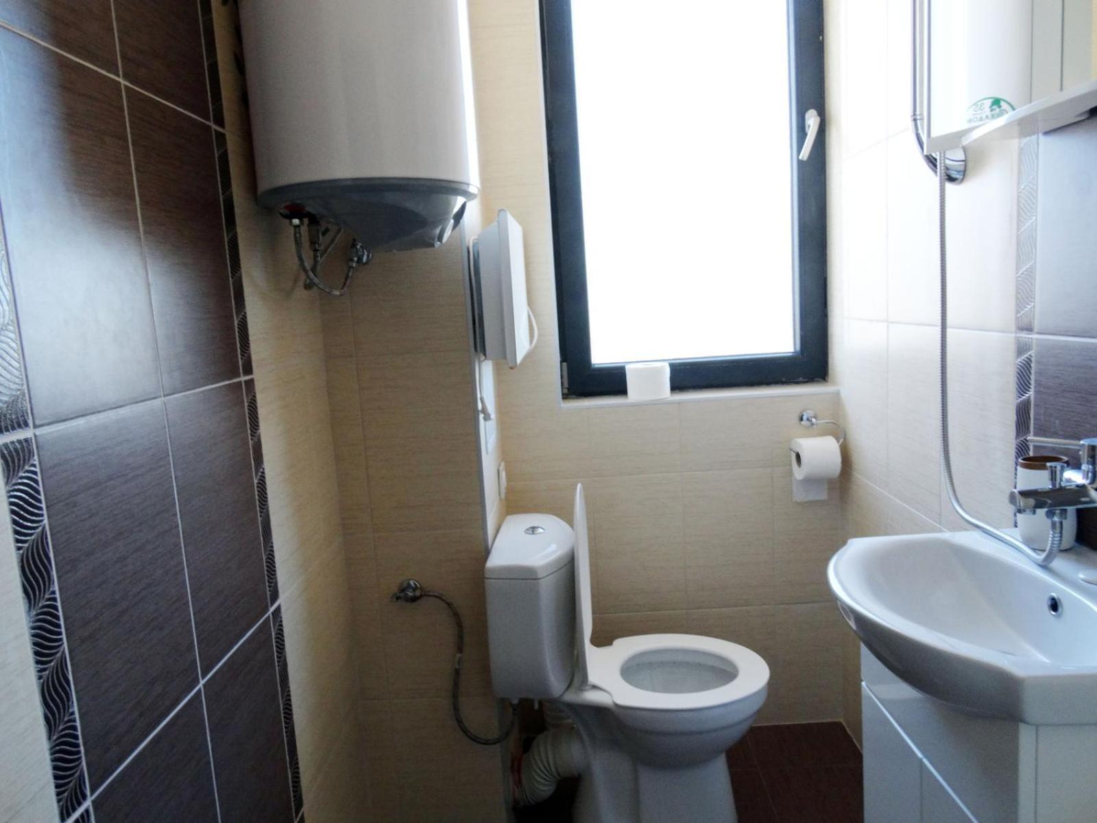 Emiza Apartment *