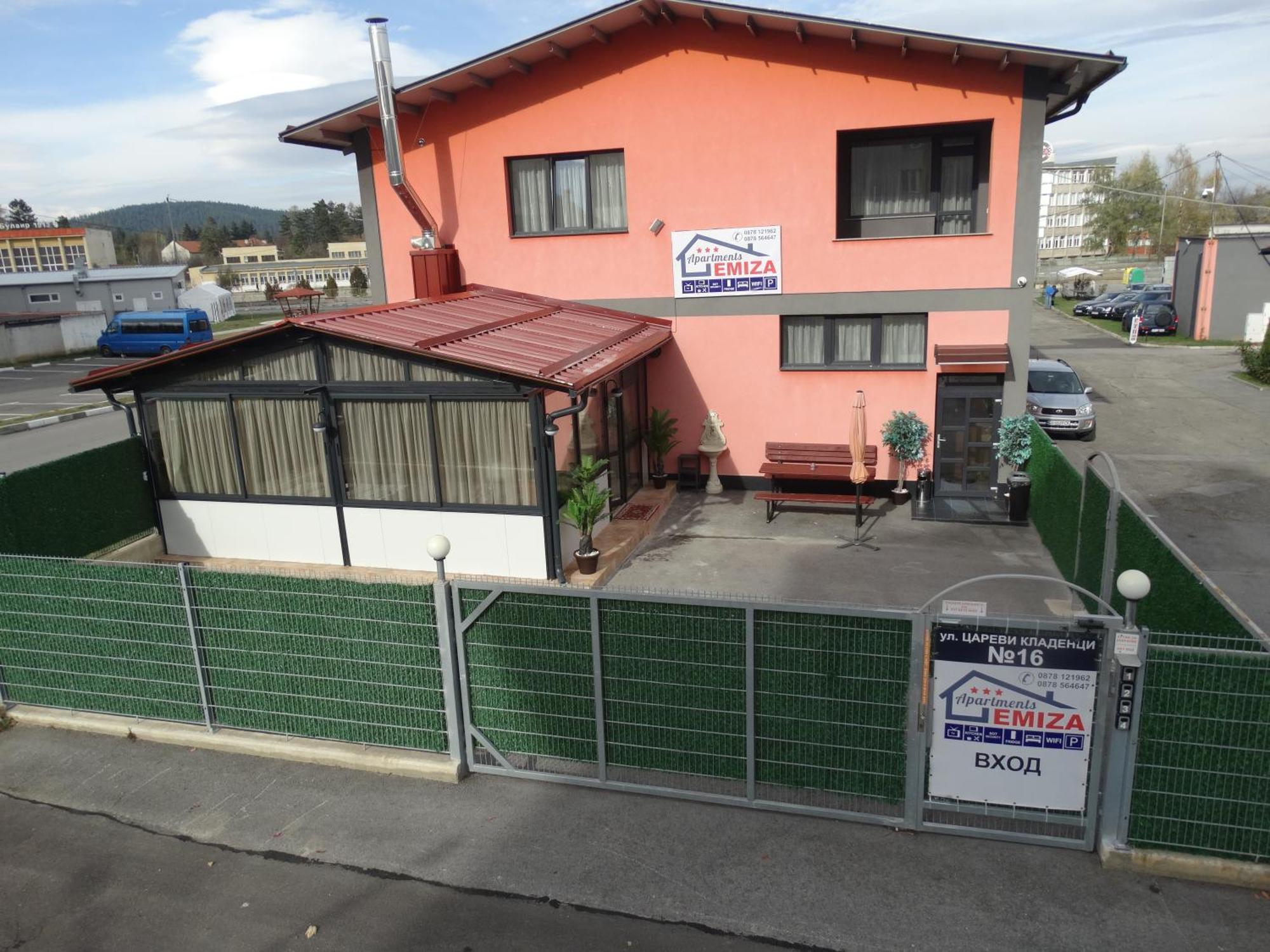 Apartment Emiza *
