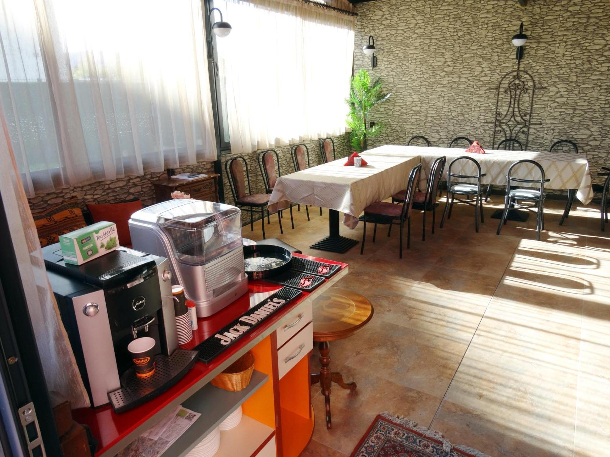 Emiza Apartment